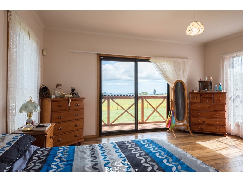 623 East Yolla Road, Yolla TAS 7325