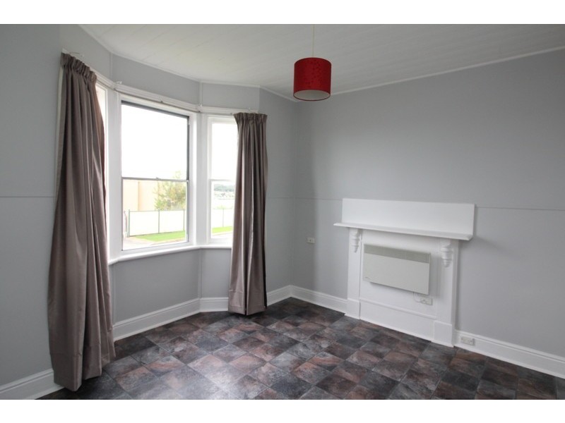 54 Wenvoe Street, Devonport TAS 7310