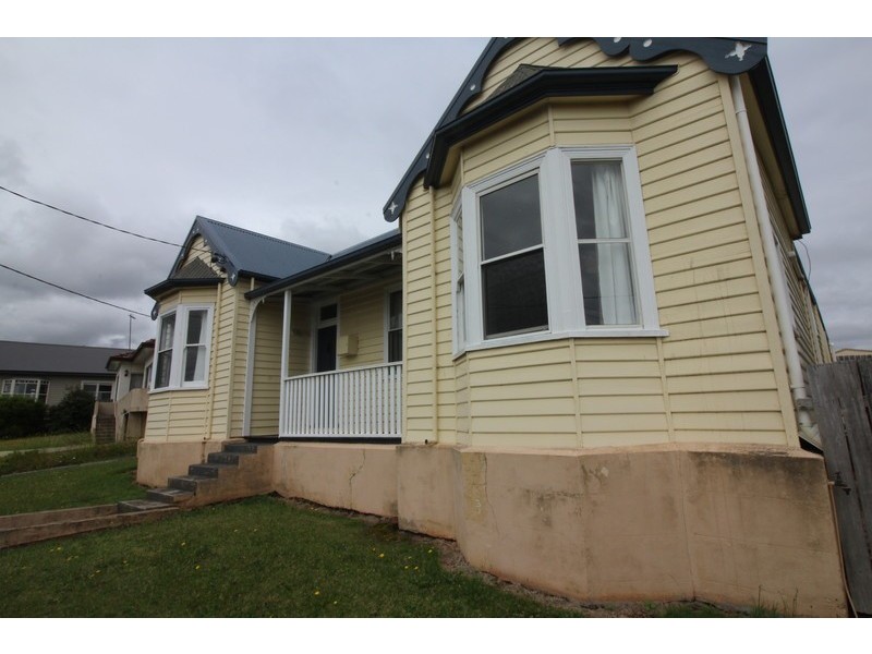 54 Wenvoe Street, Devonport TAS 7310
