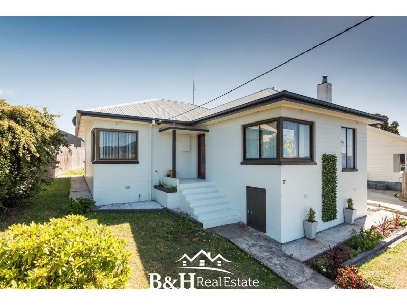 37 Ashwater Crescent, Penguin TAS 7316