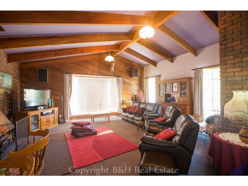 230 Ridgley Highway, Romaine TAS 7320