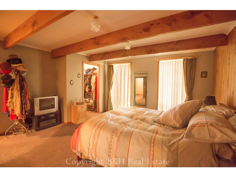 230 Ridgley Highway, Romaine TAS 7320