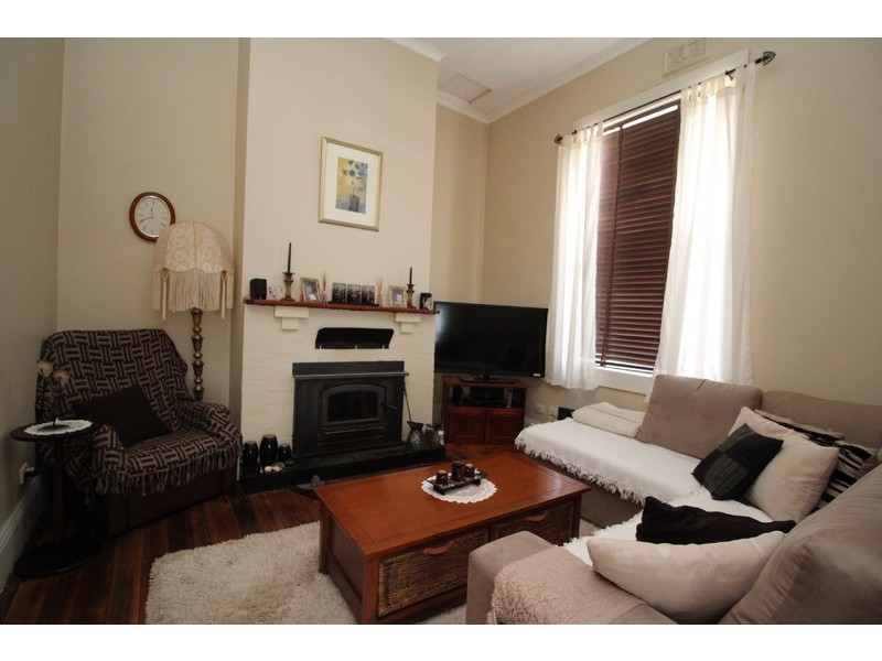 38 Esplanade, Queenstown TAS 7467