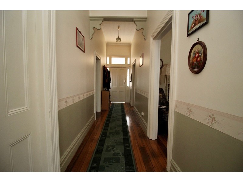 38 Esplanade, Queenstown TAS 7467