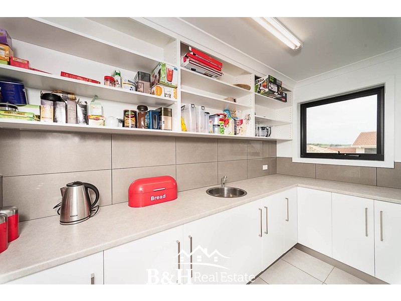 5 Uplands Place, Park Grove TAS 7320