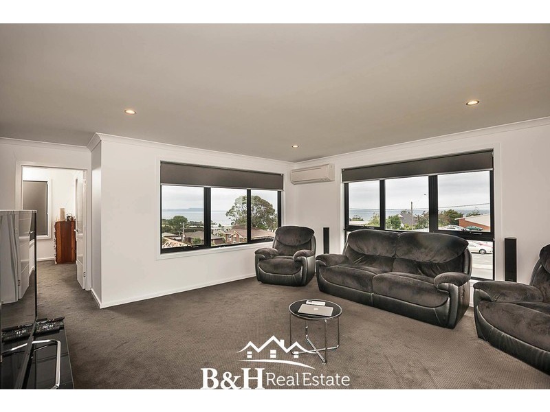 5 Uplands Place, Park Grove TAS 7320