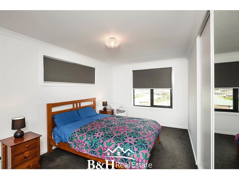 5 Uplands Place, Park Grove TAS 7320