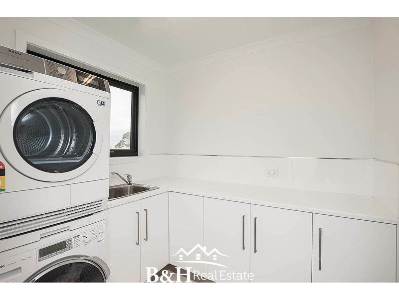 5 Uplands Place, Park Grove TAS 7320