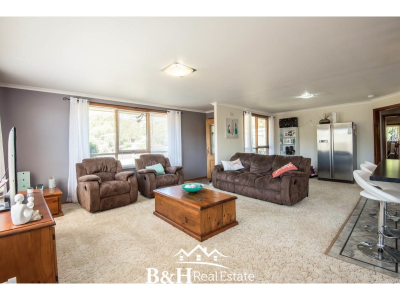 35 South Road, Penguin TAS 7316