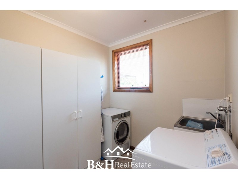 35 South Road, Penguin TAS 7316