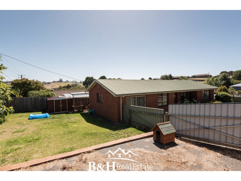 35 South Road, Penguin TAS 7316