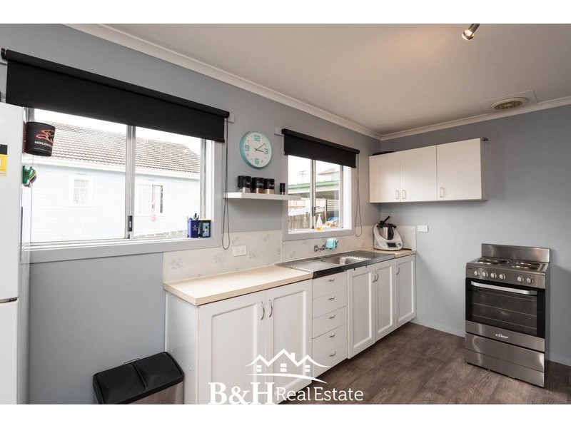 7 Verelle Street, Hillcrest TAS 7320