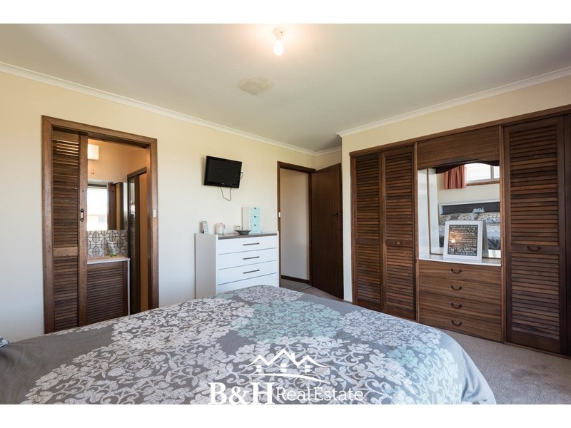 24 Leighlands Avenue, Ulverstone TAS 7315