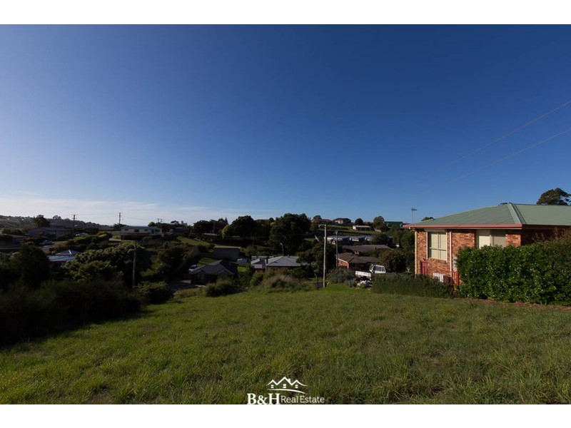 20 South Road, Penguin TAS 7316
