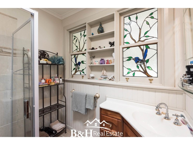 14 Elizabeth Street, Penguin TAS 7316