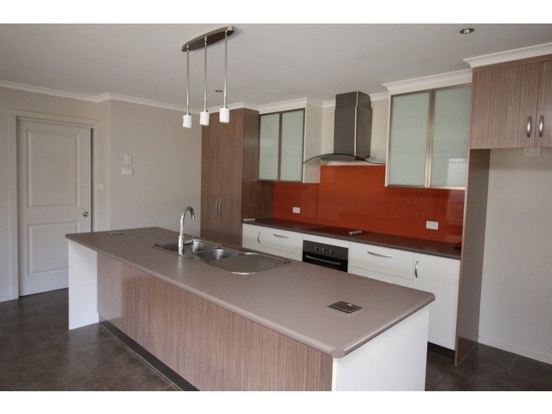 2/25 Platinum Drive, Park Grove TAS 7320