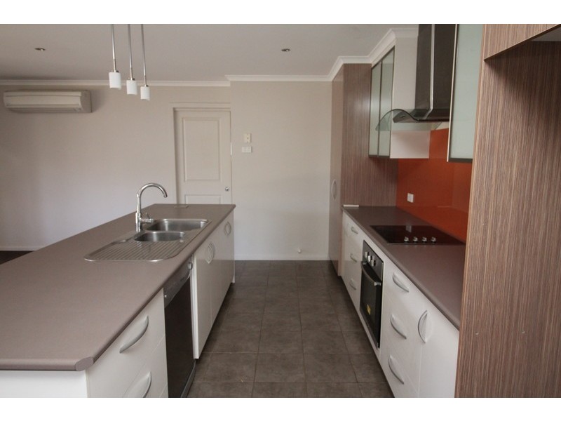 2/25 Platinum Drive, Park Grove TAS 7320