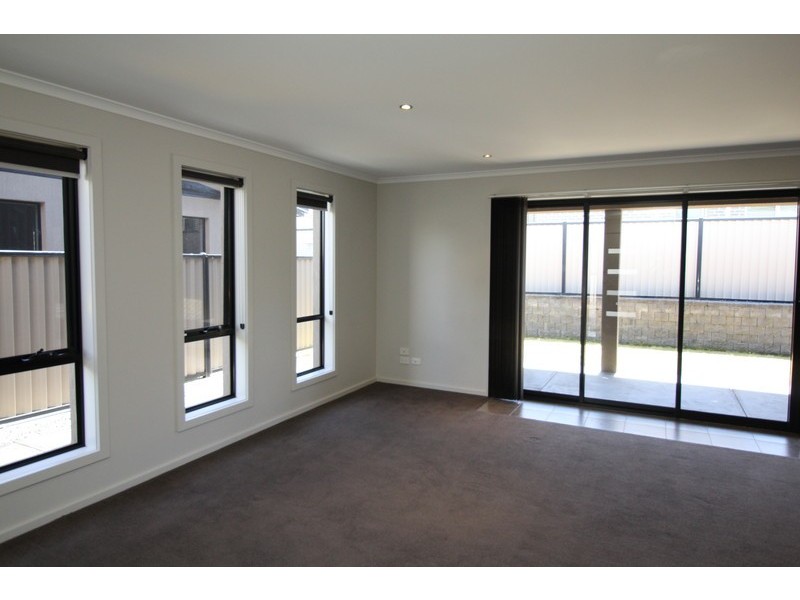 2/25 Platinum Drive, Park Grove TAS 7320