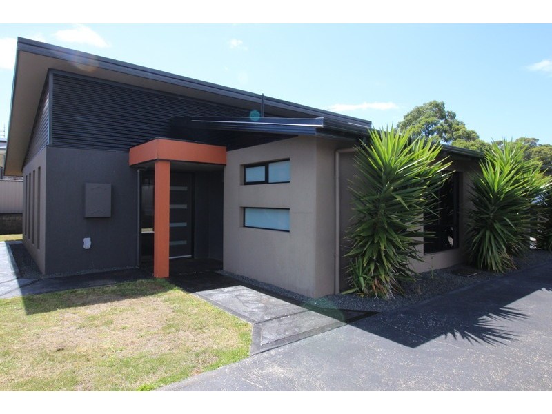 2/25 Platinum Drive, Park Grove TAS 7320
