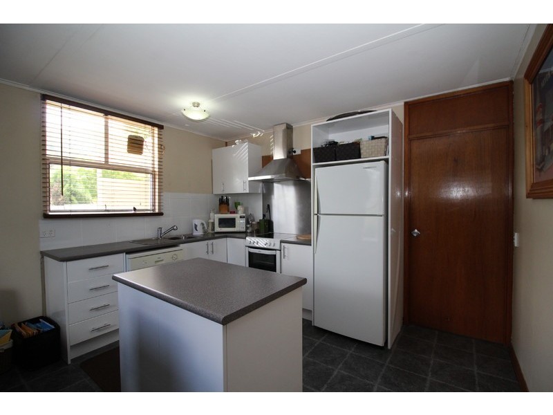 8 Waratah Drive, Rosebery TAS 7470