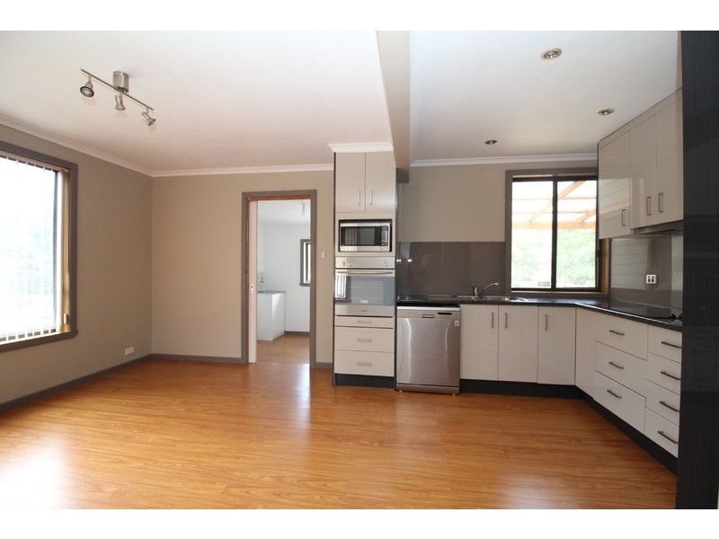 11 Baillieu Street, Rosebery TAS 7470