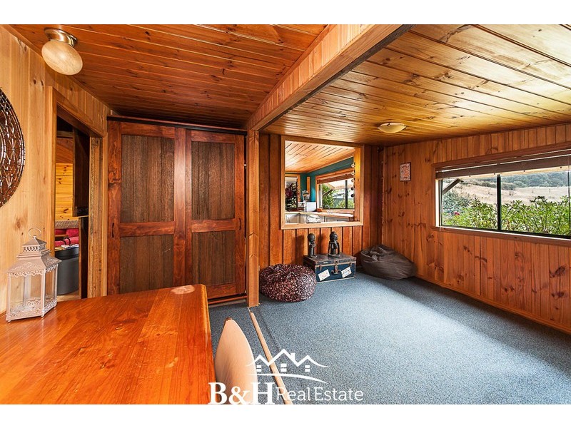 98 Lowries Road, Oldina TAS 7325