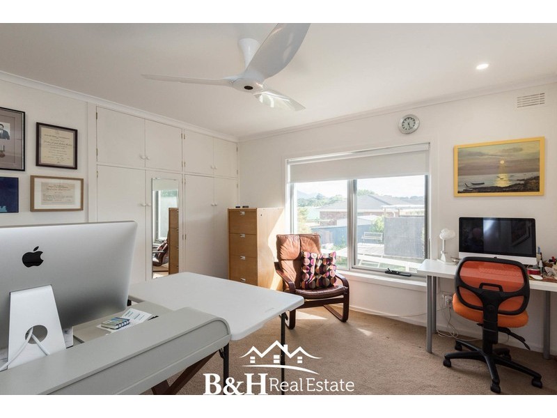 21 West Ridge Road, Penguin TAS 7316