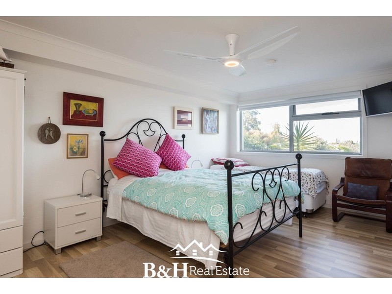21 West Ridge Road, Penguin TAS 7316