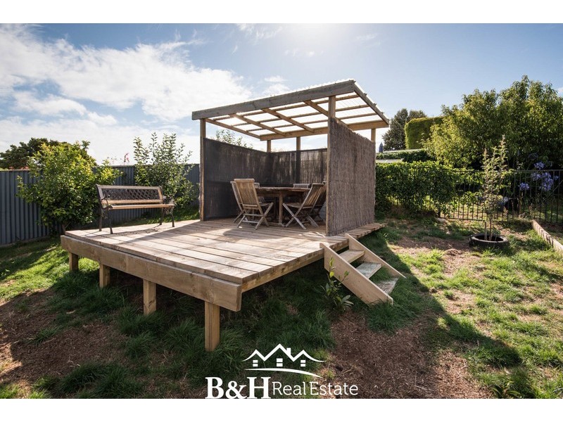 21 West Ridge Road, Penguin TAS 7316