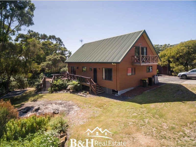 14 Stockdale Avenue, Sisters Beach TAS 7321