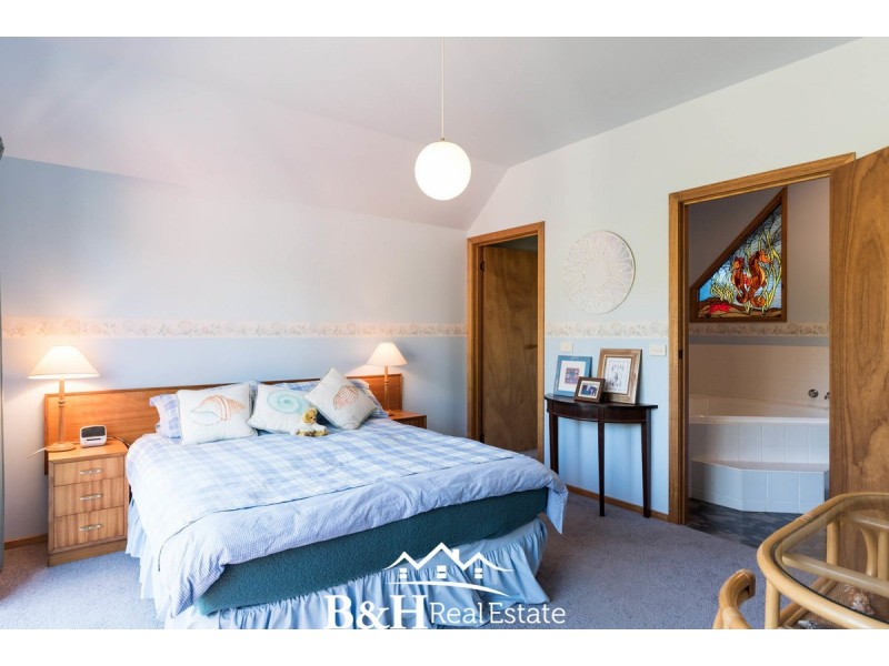 14 Stockdale Avenue, Sisters Beach TAS 7321