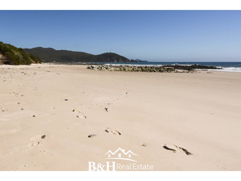 14 Stockdale Avenue, Sisters Beach TAS 7321