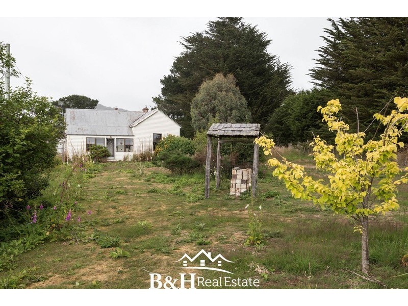 983 Cradle Mountain Road, Erriba TAS 7310