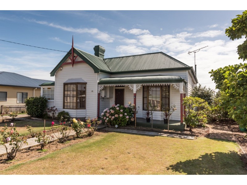 4 Helen Street, West Ulverstone TAS 7315