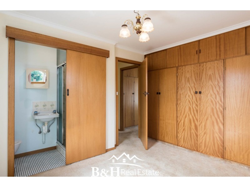 2 Leighlands Avenue, Ulverstone TAS 7315