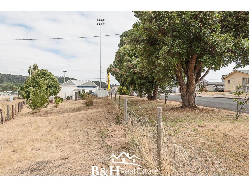 11 Smith Street, Wivenhoe TAS 7320