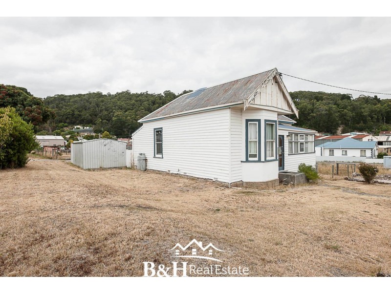 11 Smith Street, Wivenhoe TAS 7320