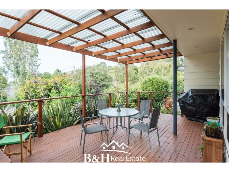 50 Deviation Road, Penguin TAS 7316