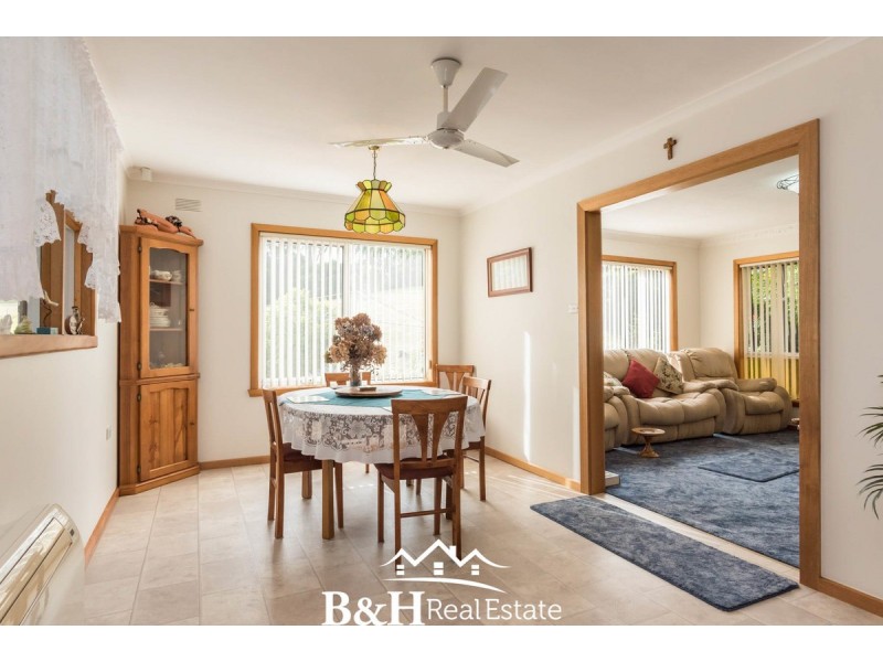 50 Deviation Road, Penguin TAS 7316