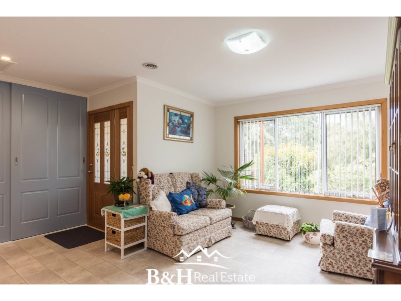 50 Deviation Road, Penguin TAS 7316