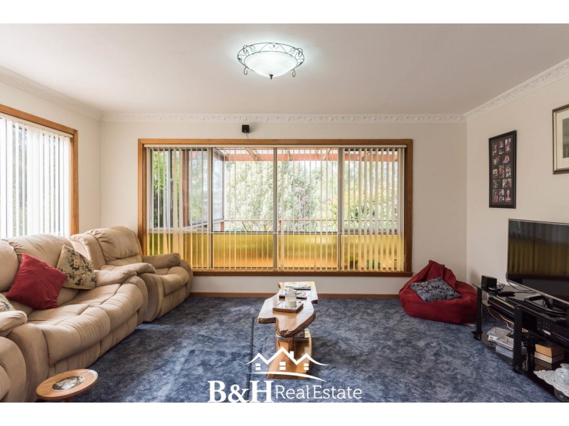 50 Deviation Road, Penguin TAS 7316