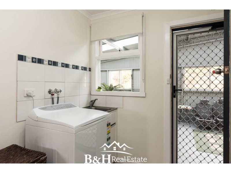 50 Deviation Road, Penguin TAS 7316