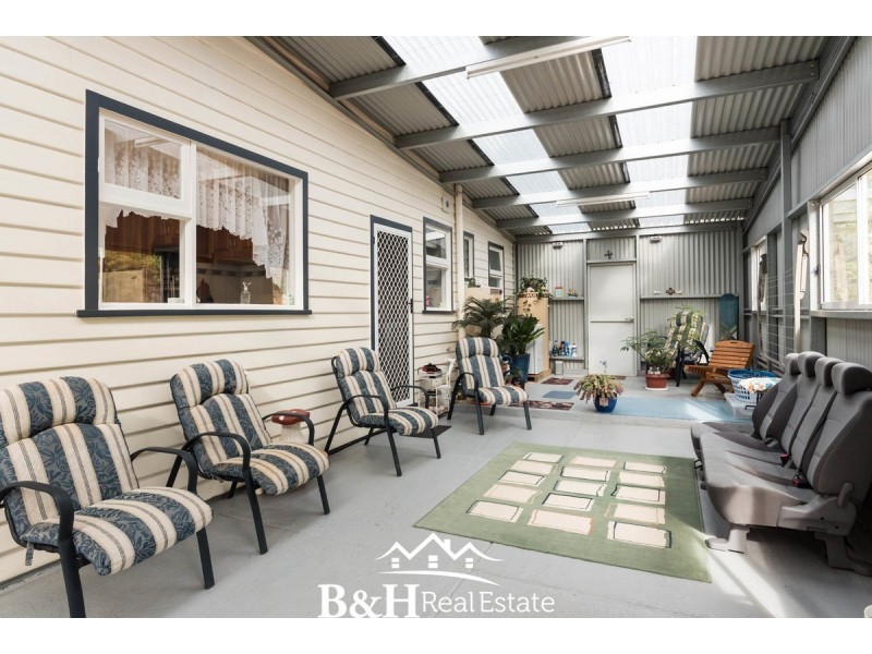 50 Deviation Road, Penguin TAS 7316