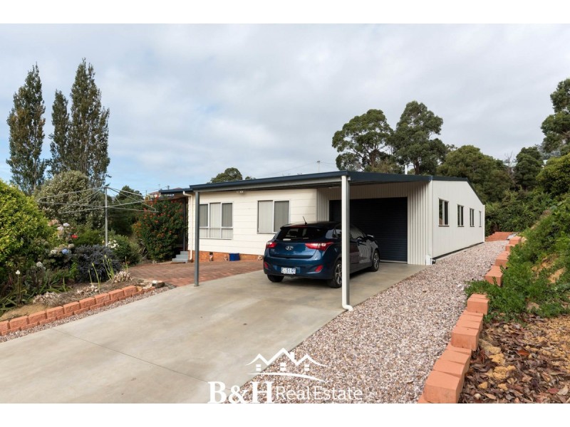 50 Deviation Road, Penguin TAS 7316