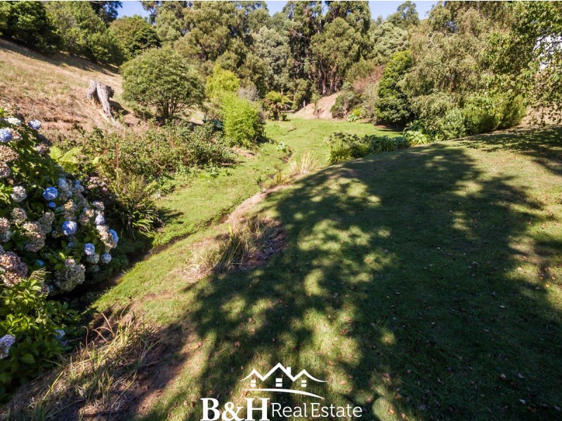 50 Deviation Road, Penguin TAS 7316