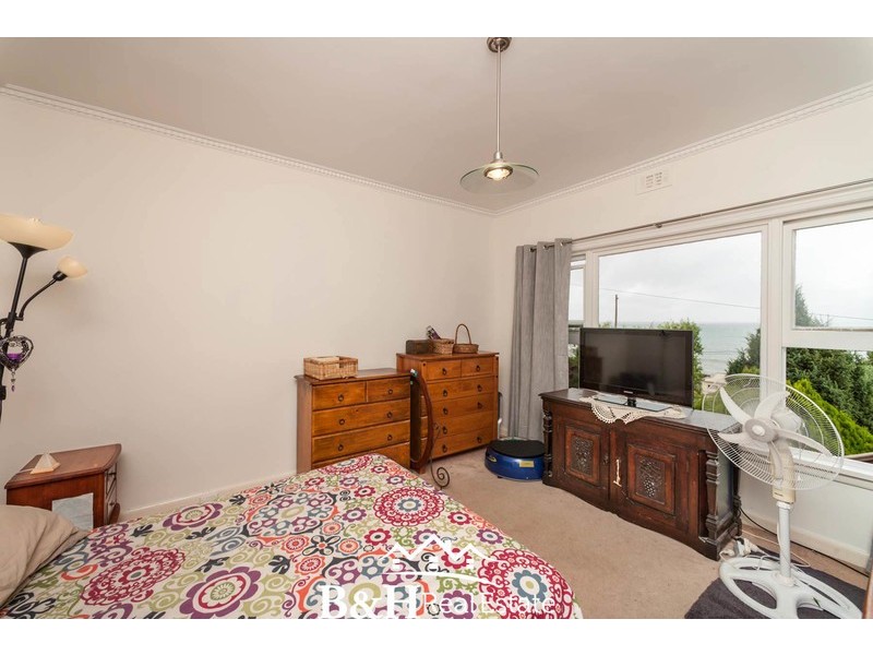 17 Bay Street, Parklands TAS 7320