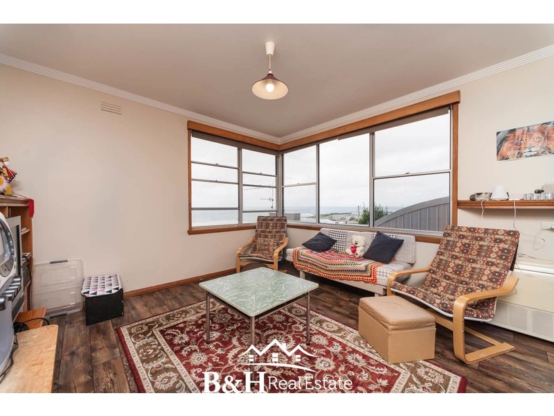 17 Bay Street, Parklands TAS 7320