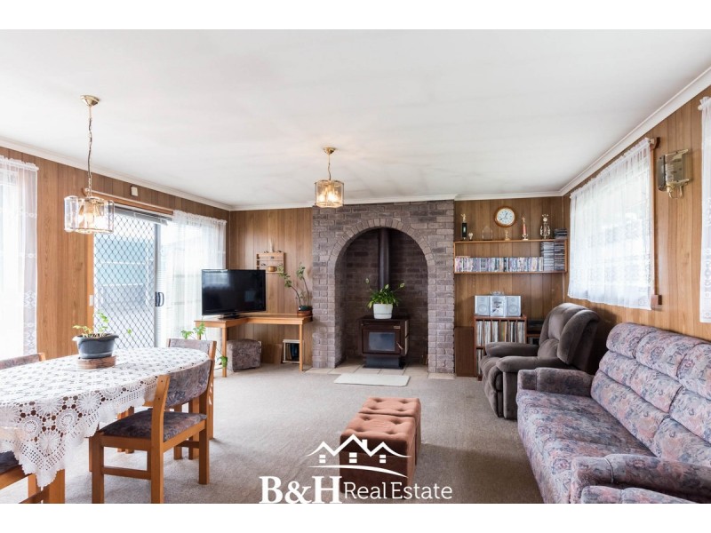 9 Cann Street, Penguin TAS 7316