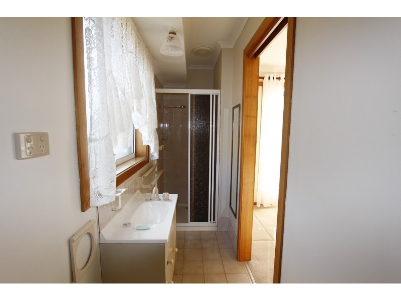 7 Commonwealth Court, Penguin TAS 7316