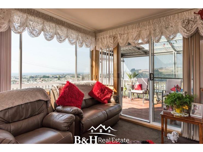 25 Clarke Street, Ulverstone TAS 7315